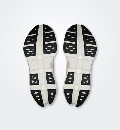On Cloudmonster 3 Hyper - Black | Ivory