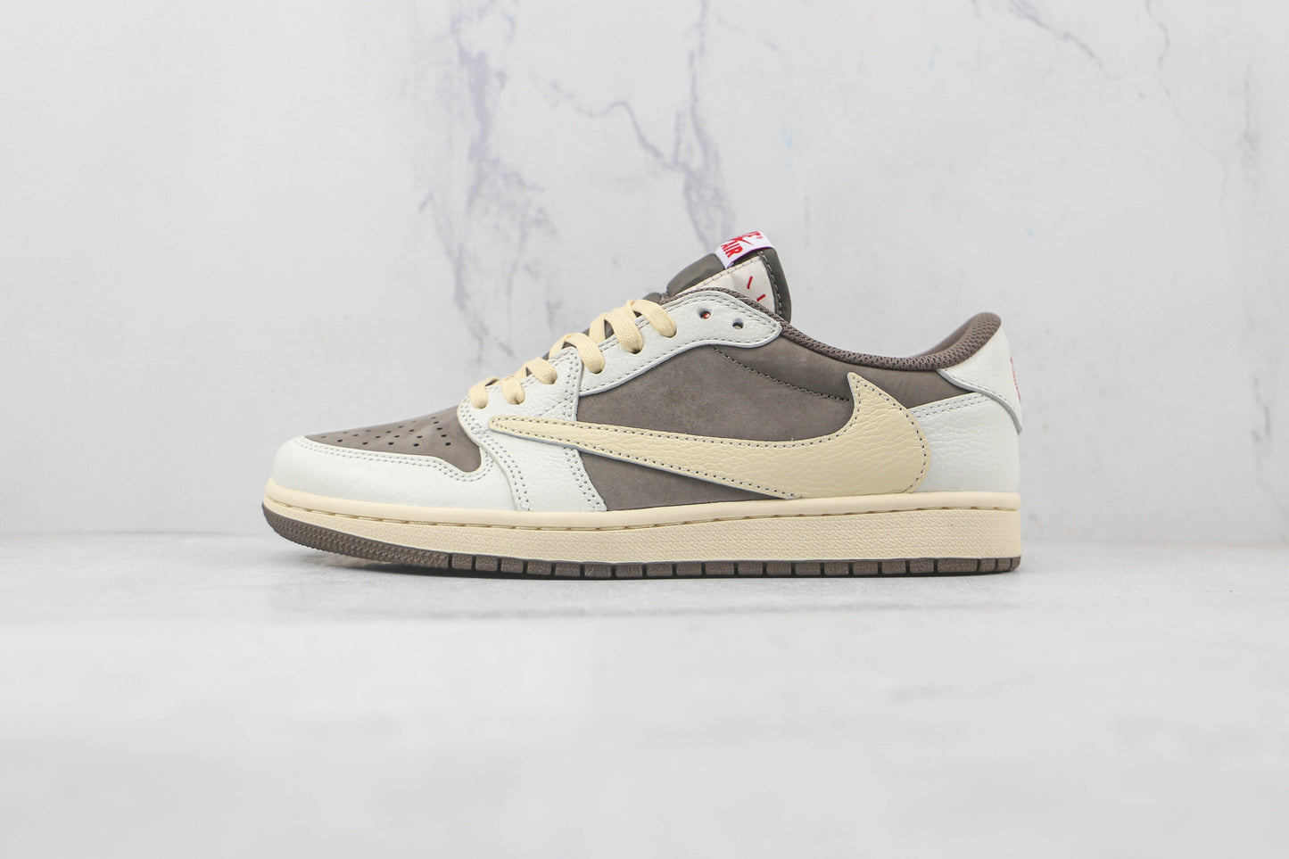 Jordan 1 Low Reverse Mocha Travis Scott       (Pronta Entrega)