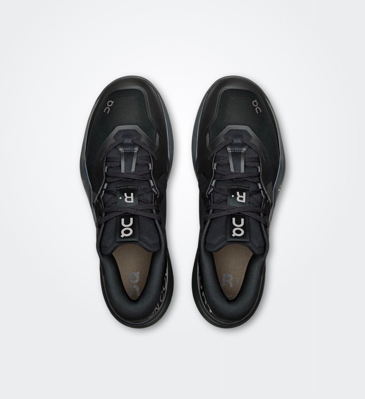 ON THE ROGER PRO 3 - Black | Ash