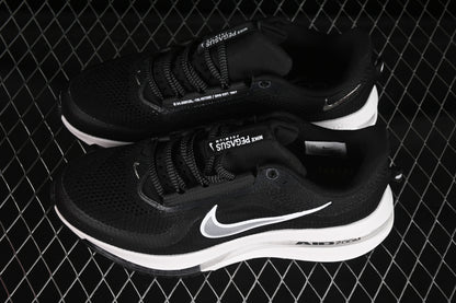 Nike Pegasus Premium LV8 - Black White
