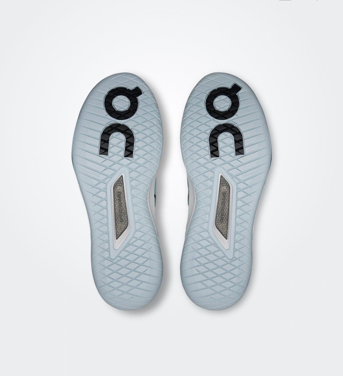 ON THE ROGER PRO 3 - Brook | Neem