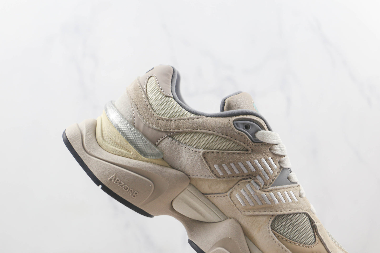 New Balance 9060 Sea Salt Gray