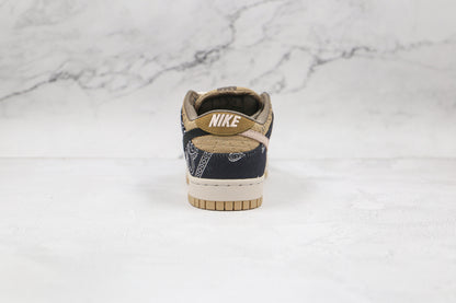 Nike SB Dunk Low x Travis Scott