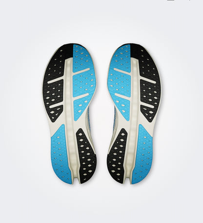 On Cloudsurfer Max “Dust | Ivory”