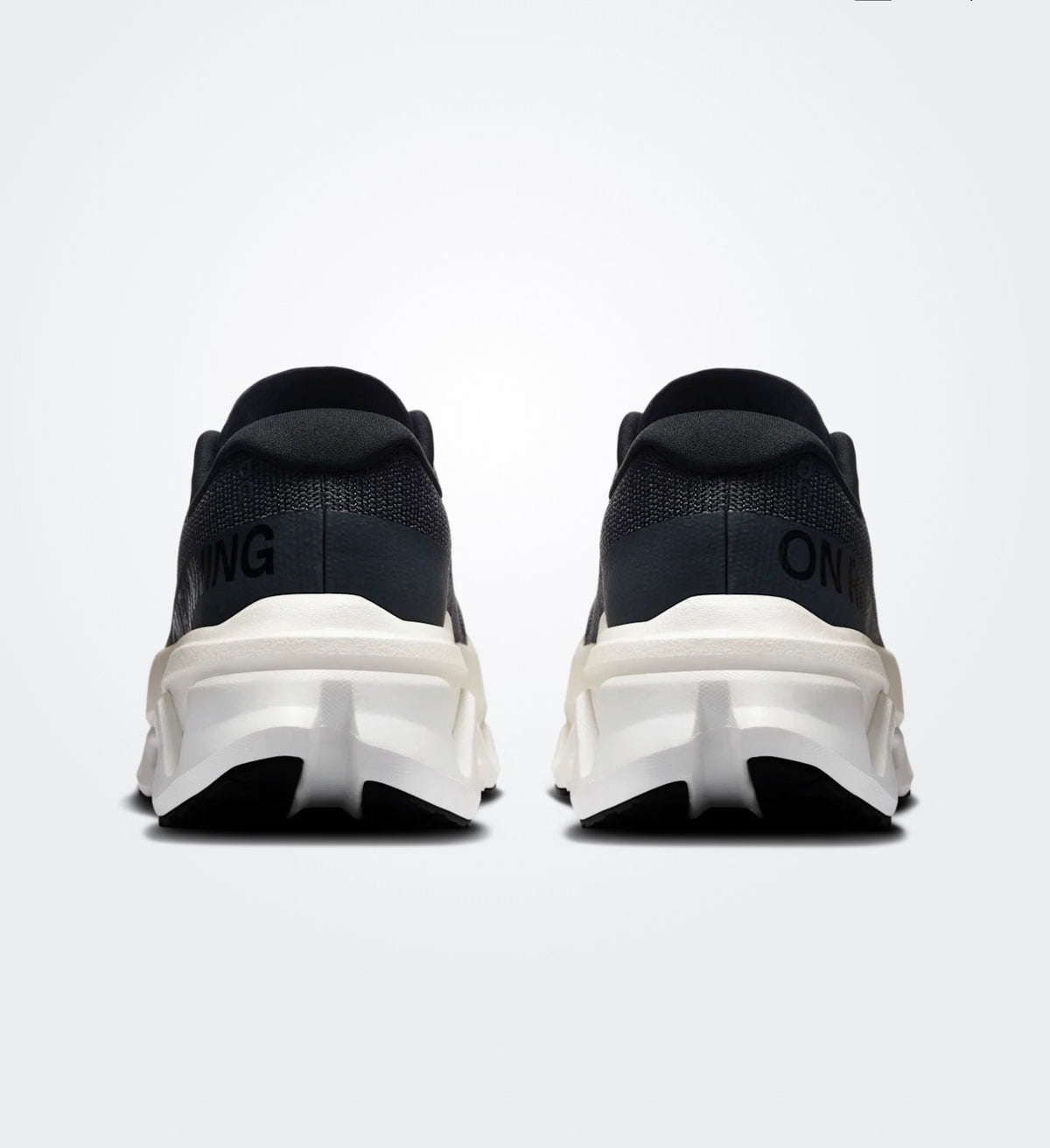 On Cloudmonster 3 Hyper - Black | Ivory