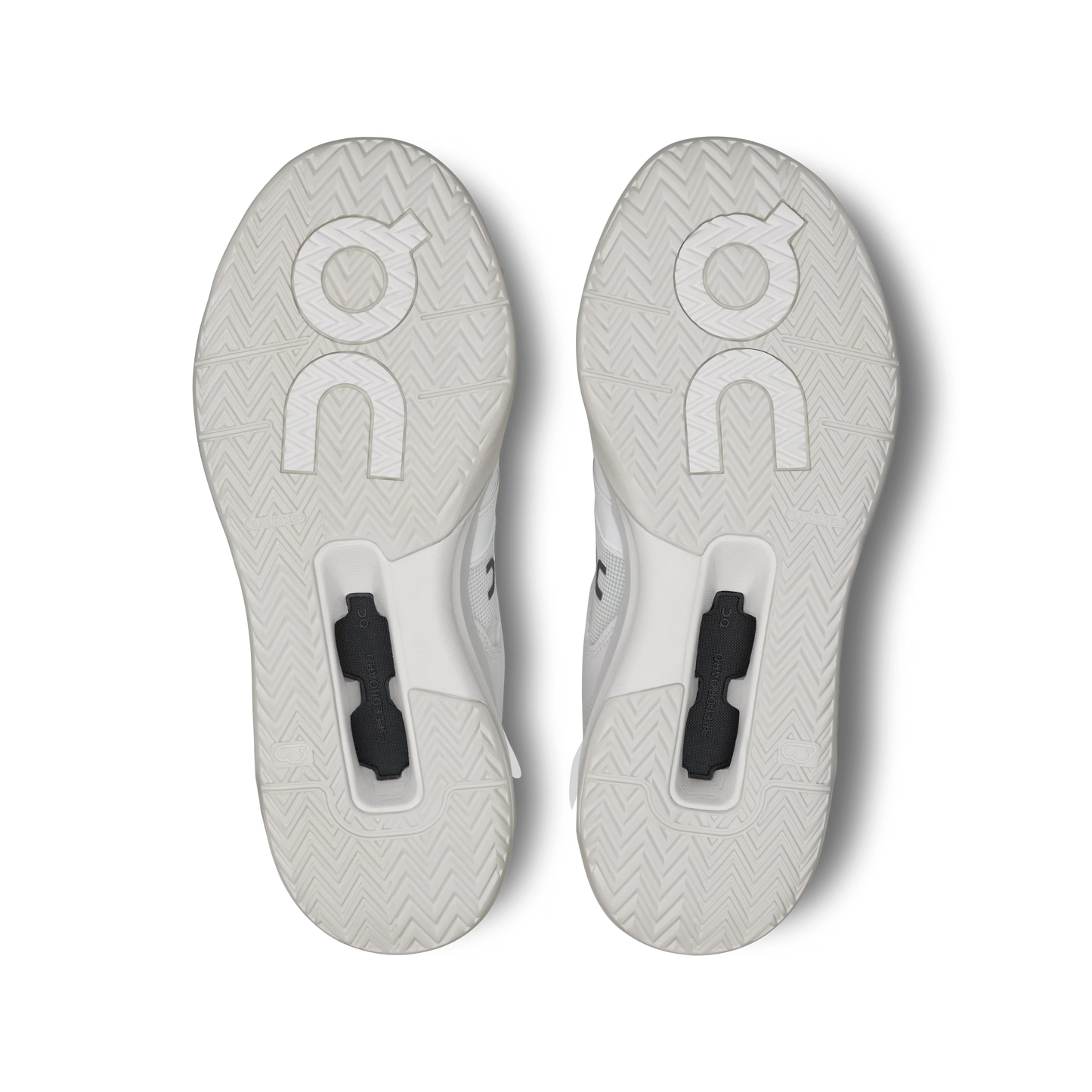 ON THE ROGER Clubhouse   White | Ice