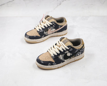 Nike SB Dunk Low x Travis Scott