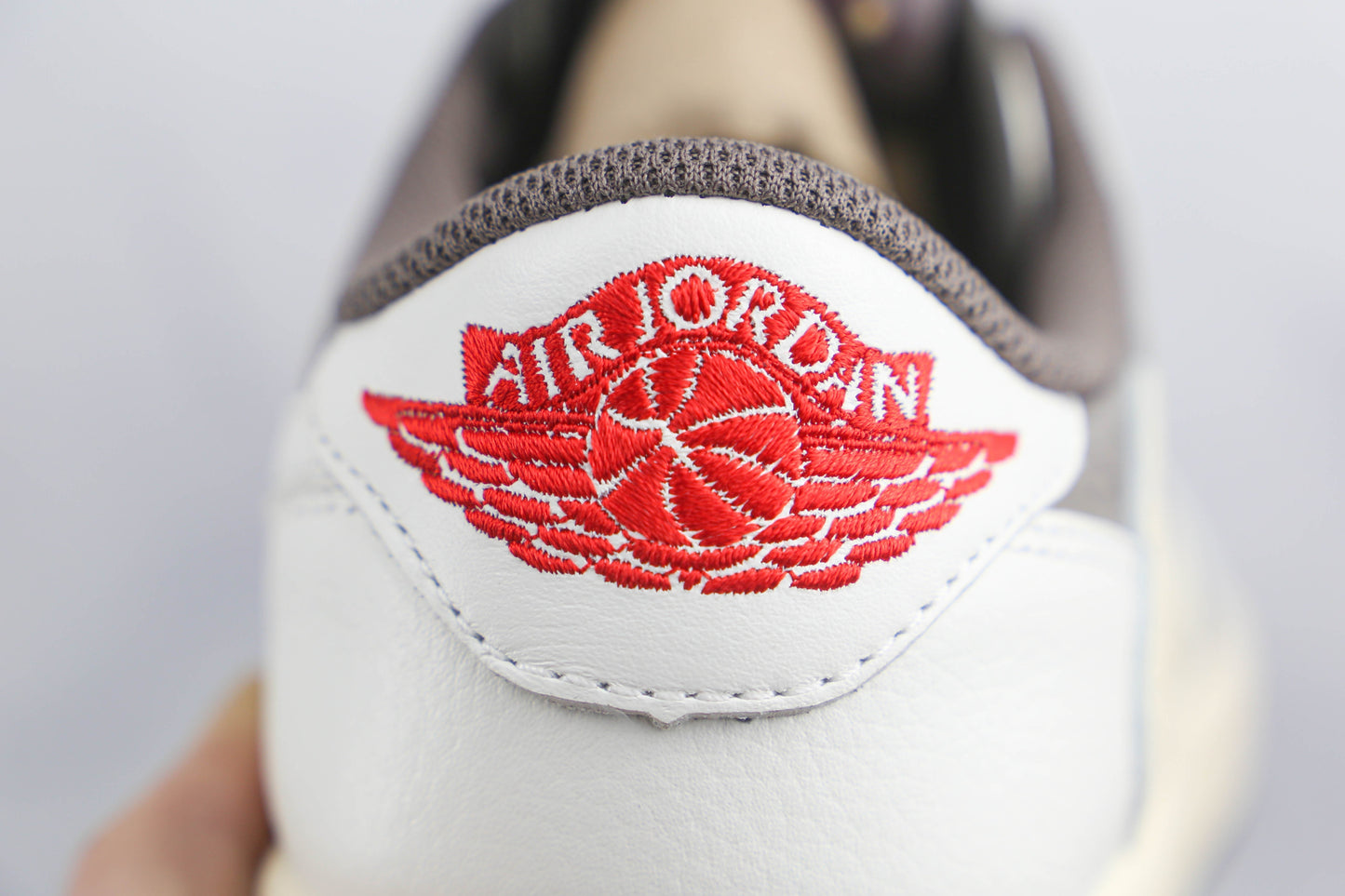 Jordan 1 Low Reverse Mocha Travis Scott       (Pronta Entrega)