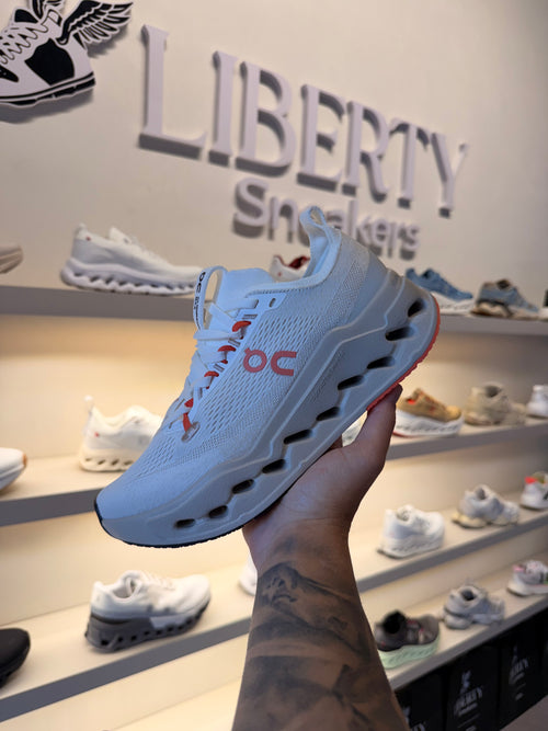 On Cloudsurfer Max “Ivory | Salmon” (Pronta Entrega)