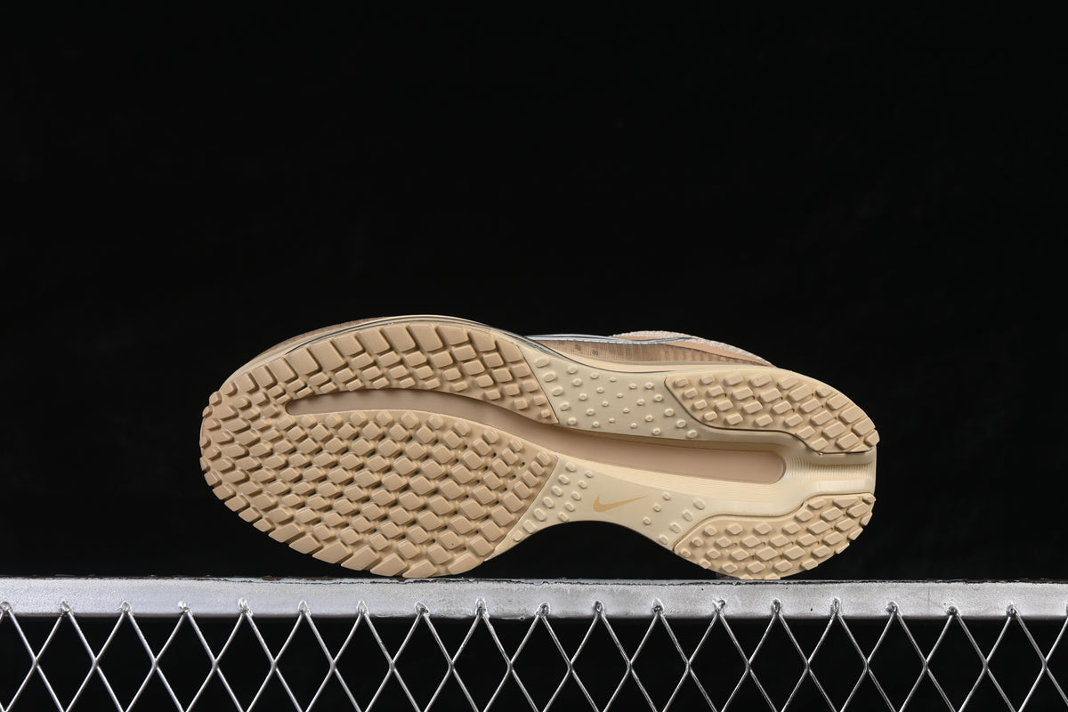 Nike Pegasus Premium LV8 - Bege