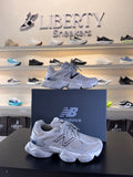 New Balance 9060 Silver Metallic Grey     (Pronta Entrega)