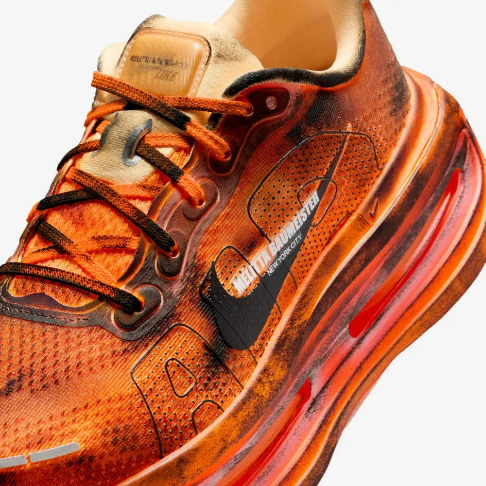 Melitta Baumeister x Nike Vomero Premium - Total Orange Chalk
