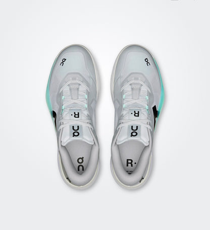 ON THE ROGER PRO 3 - Glacier | Celeste