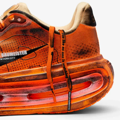 Melitta Baumeister x Nike Vomero Premium - Total Orange Chalk