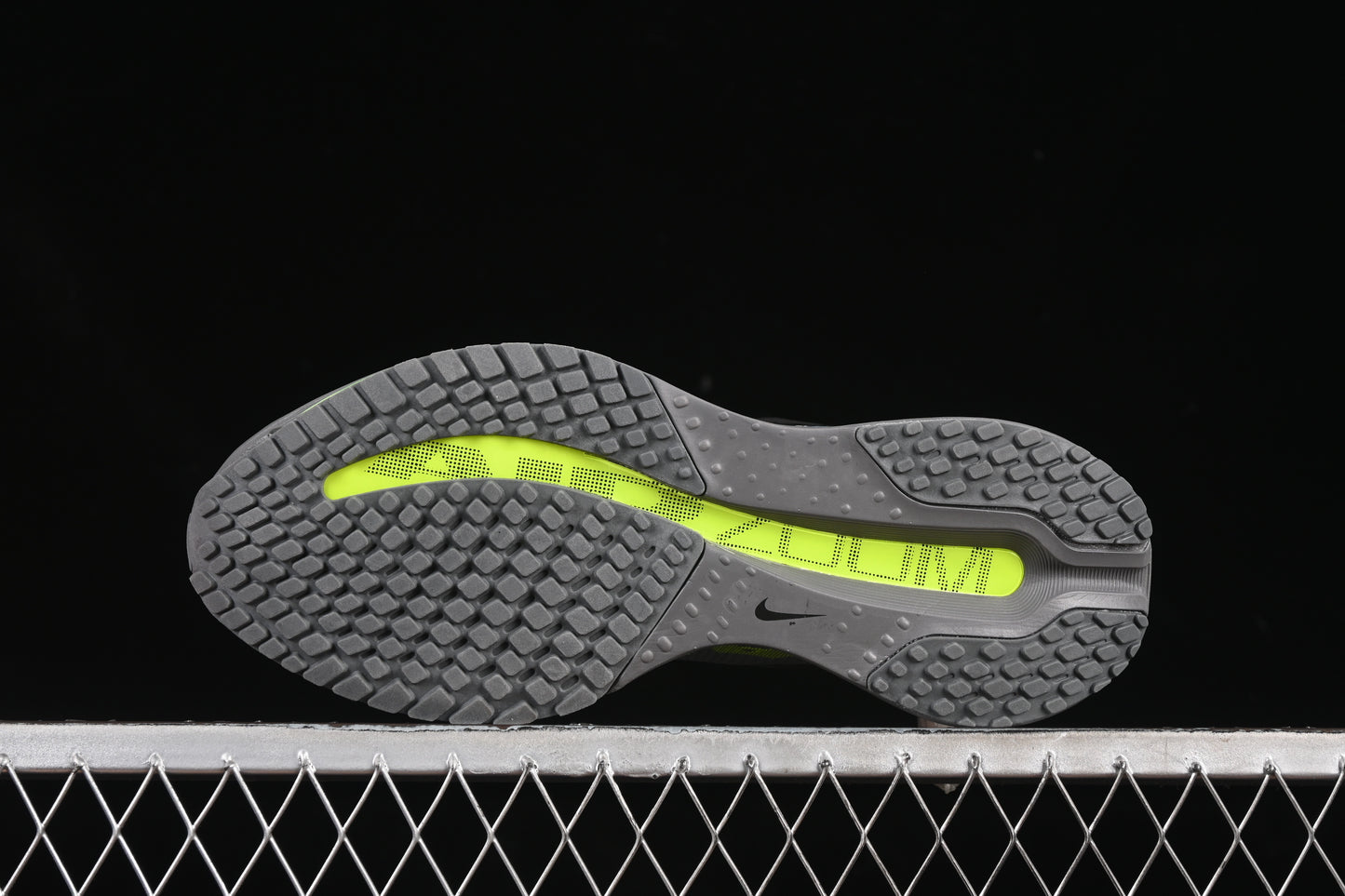 Nike Pegasus Premium LV8 - Grey Lemon Swoosh