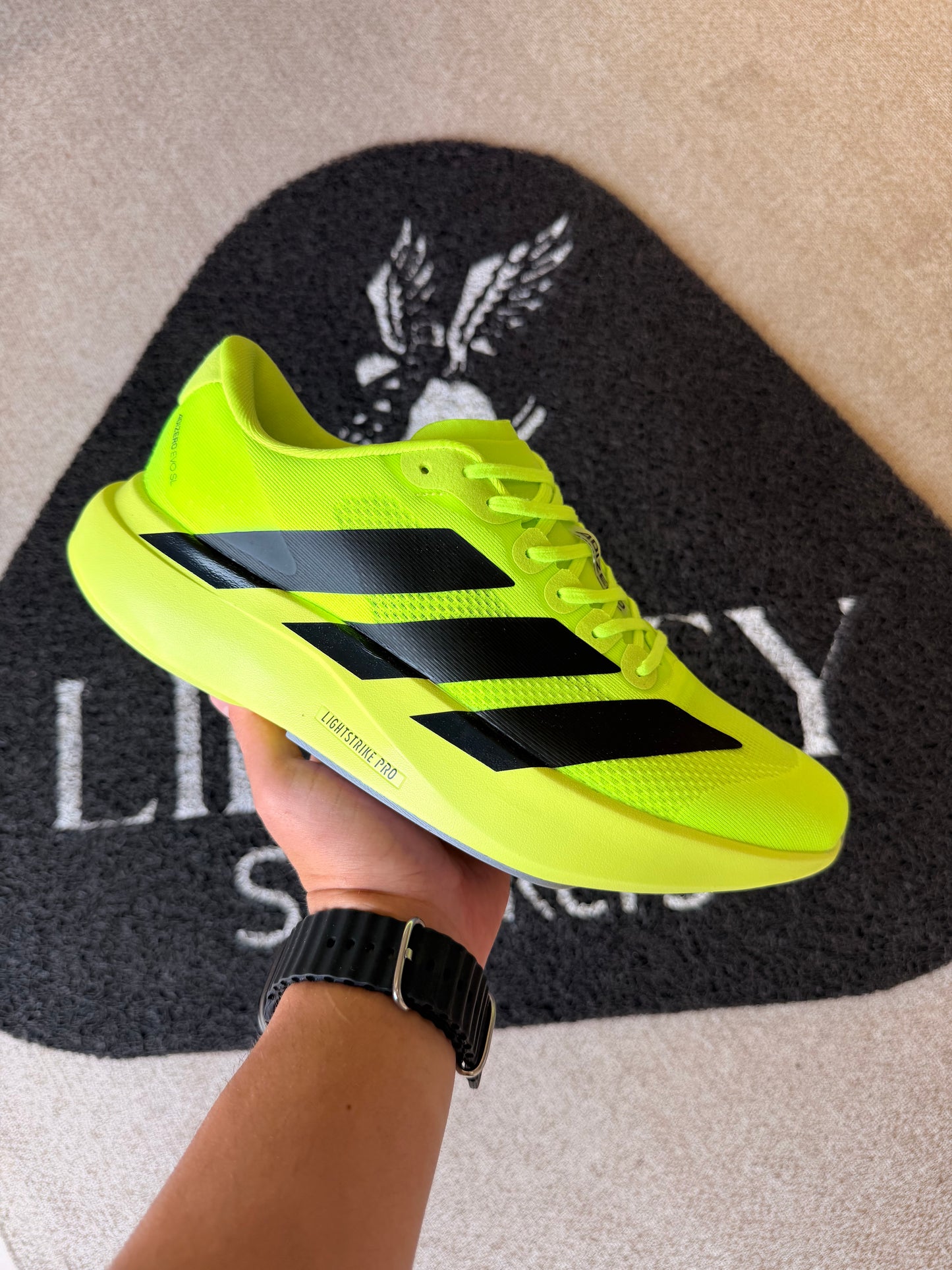 Adidas Adizero EVO SL - Lucid Lemon (Pronta Entrega)