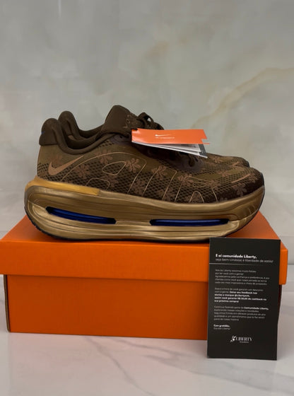 Nike Vomero Premium - Flat Stout