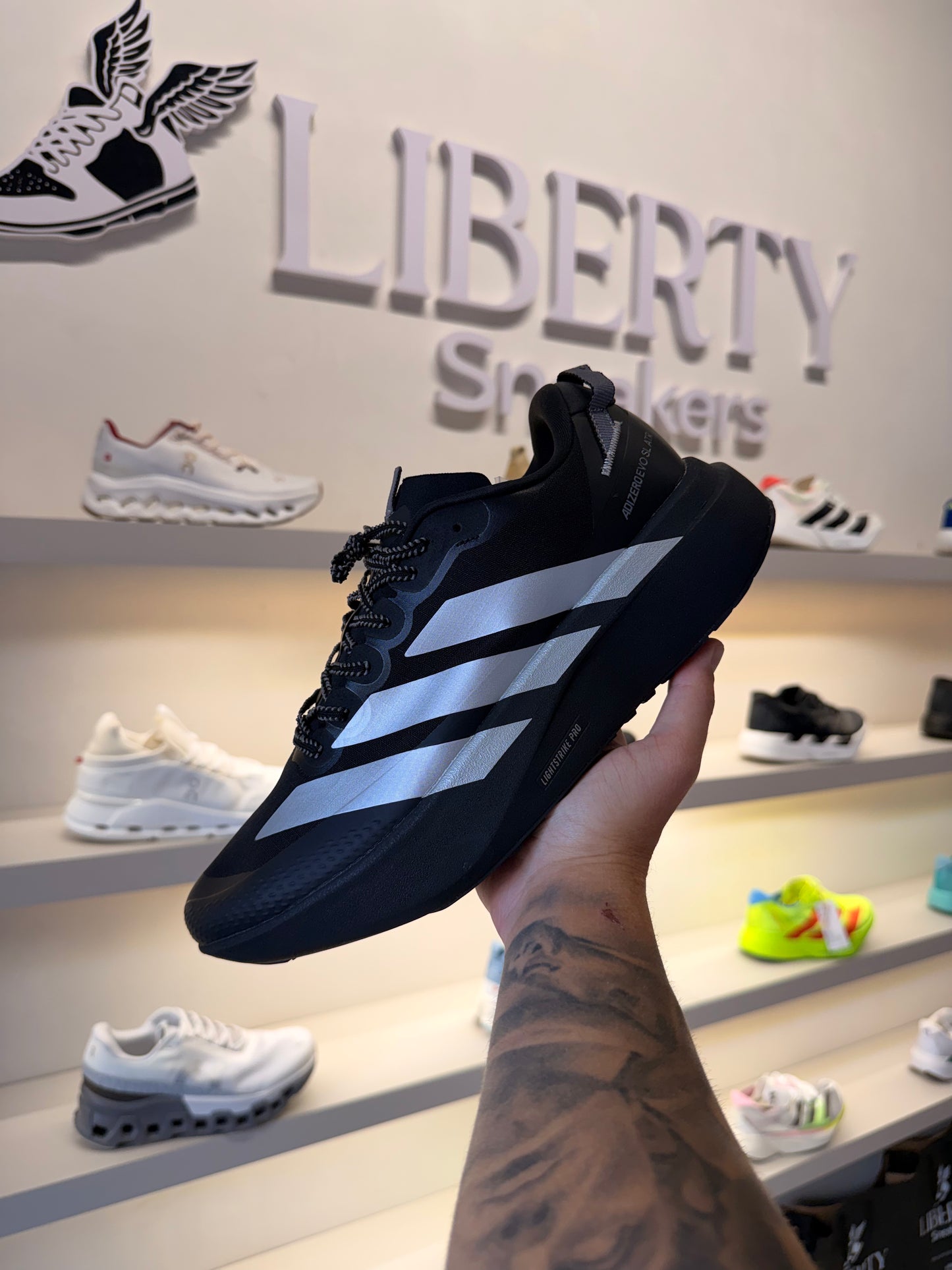 Adidas Adizero EVO SL ATR - Preto (Pronta Entrega)