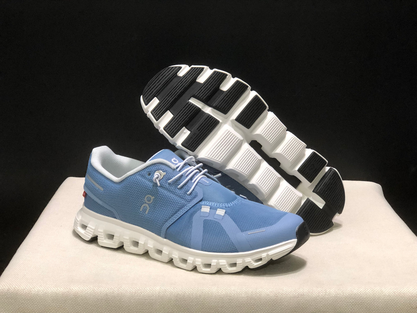 ON CLOUD 6 AZUL CHAMBRAY